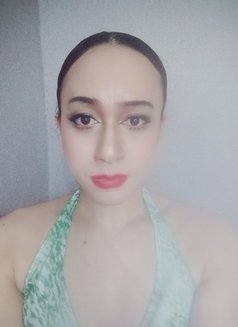 Ruhee - Transsexual escort in Muscat Photo 1 of 5