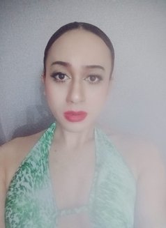 Ruhee - Transsexual escort in Muscat Photo 2 of 5