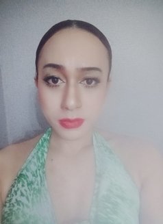 Ruhee - Transsexual escort in Muscat Photo 3 of 5