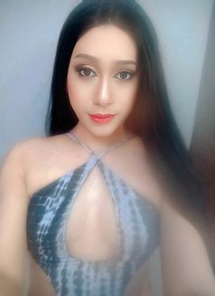 Ruhee - Transsexual escort in Muscat Photo 3 of 3