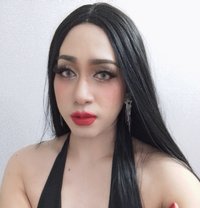 Ruhee - Transsexual escort in Muscat