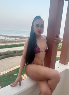 Ruhee - Transsexual escort in Muscat Photo 4 of 6