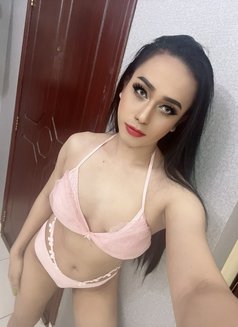 Ruhee - Acompañantes transexual in Muscat Photo 4 of 4