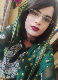 Ruhi Crossy - Acompañantes transexual in Noida Photo 1 of 1