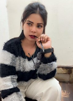 Ruhi - escort in Candolim, Goa Photo 1 of 4