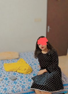 Ruhi Independent Girl Video Confirmation - puta in New Delhi Photo 1 of 7