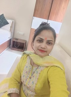 Ruhi - escort in Hyderabad Photo 1 of 1