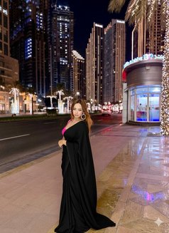 Ruhi - puta in Dubai Photo 9 of 10