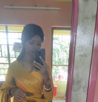 Hot Girl Ruhi - Real and Cam Meet - escort in Kolkata