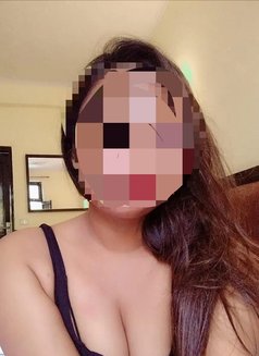 Ruhi - escort in Kolkata Photo 3 of 3