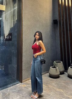 Ruhi - escort in New Delhi Photo 2 of 6