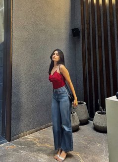 Ruhi - escort in New Delhi Photo 3 of 6