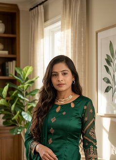 Ruhi Mathur - escort in Mumbai Photo 10 of 10