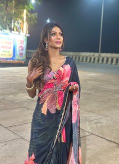 Ruhi Queen - Transsexual escort in Pune Photo 2 of 13