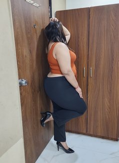 Ruhi Raj Kapoor - escort in Surat Photo 2 of 6