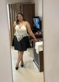 Ruhi Raj Kapoor - escort in Surat Photo 3 of 6