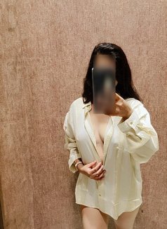 Ruhi real meet/cam - escort in New Delhi Photo 1 of 6