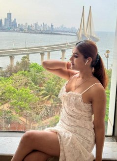 Ruhie Mallik - puta in Kolkata Photo 8 of 15