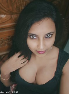 I am independent girl cam show and real - puta in Pune Photo 1 of 1
