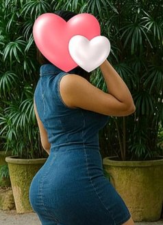 Rumana fresh new girl - puta in Colombo Photo 2 of 3