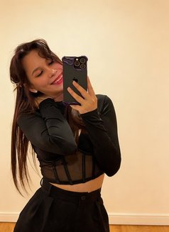 Runa - escort in Hong Kong Photo 4 of 11