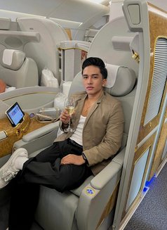 Runchu Young - Acompañantes masculino in Kuala Lumpur Photo 17 of 17