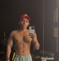 Runchu Young - Acompañantes masculino in Manila