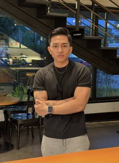 Runchu Young - Acompañantes masculino in Manila Photo 14 of 14