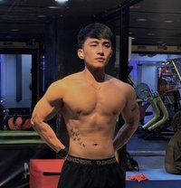 Runchu Young - Acompañantes masculino in Hong Kong