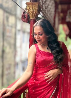 Rupa Bong Beauty - puta in Bangalore Photo 9 of 18