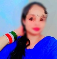 Rupa Cam Girl and real meet - escort in Pune