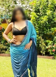 REAL MEET OR CAM SESSION - puta in Hyderabad Photo 2 of 4