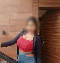 REAL MEET OR CAM SESSION. (With face ) - puta in Hyderabad Photo 1 of 6