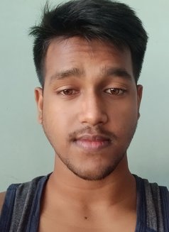 Rupesh - Male escort in Mumbai Photo 3 of 4