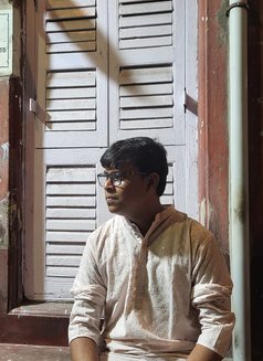 Rupu Das - Acompañantes masculino in Kolkata Photo 1 of 2