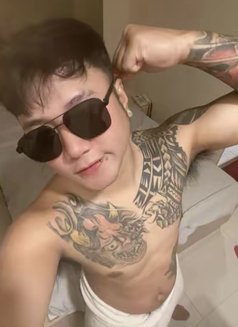 Ruru Masseur - Male escort in Manila Photo 7 of 7
