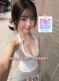 Ruru - escort in Taipei Photo 6 of 7
