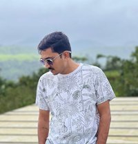 Rushi - Male escort in Surat