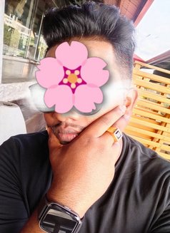 Rusiru - VIP/VVIP Ladie's Companion - Male escort in Colombo Photo 8 of 9