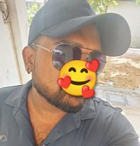 Rusiru - VIP/VVIP Ladies Companion - Male escort in Colombo Photo 9 of 9