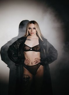 Ruslana - escort in Hong Kong Photo 1 of 14