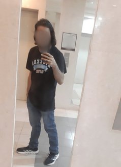 Russell - Male escort in Dhaka Photo 3 of 3