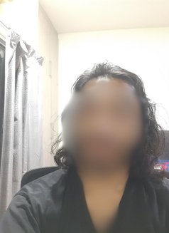 Russell - Male escort in Dhaka Photo 1 of 3