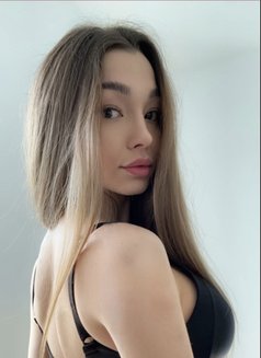 Russia Girl - escort in Jeddah Photo 3 of 3