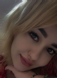 Russian Alena - puta in Chandigarh Photo 5 of 7