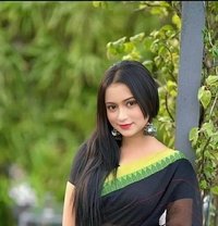 Russian and Indian Top Class - puta in Chennai