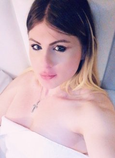 Russian beauty NADYA - Transsexual escort in İstanbul Photo 18 of 26