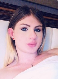 Russian beauty NADYA - Transsexual escort in İstanbul Photo 19 of 26