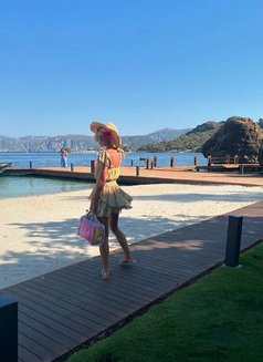 Russian Blond Barbie - puta in Pattaya Photo 6 of 13