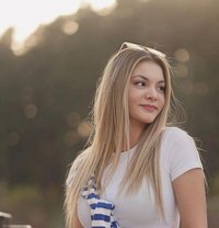 Russian Escort Gurgaon - puta in Gurgaon Photo 1 of 4